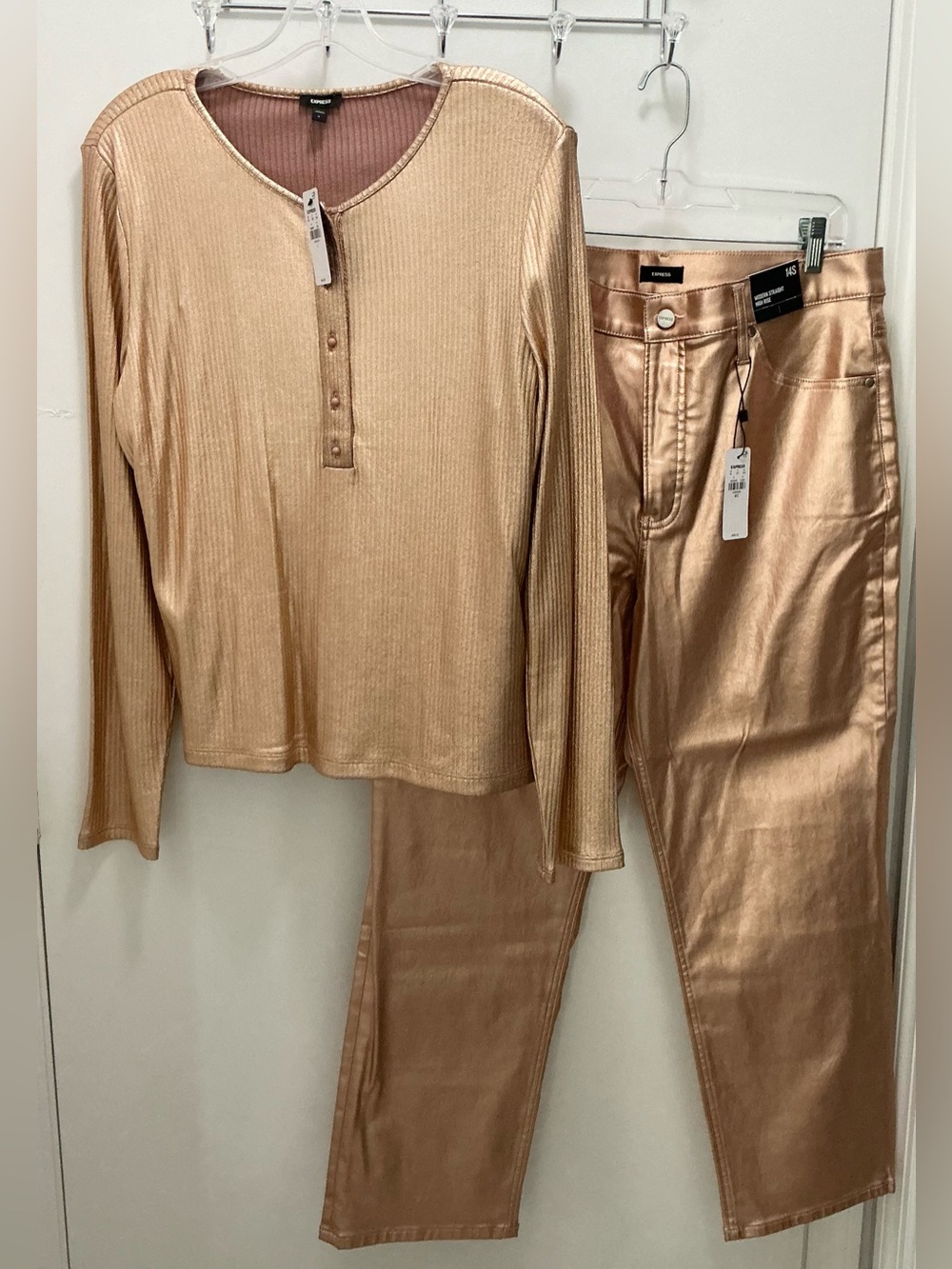 NWT Express Metallic Rose Gold High-Rise Jeans & Top